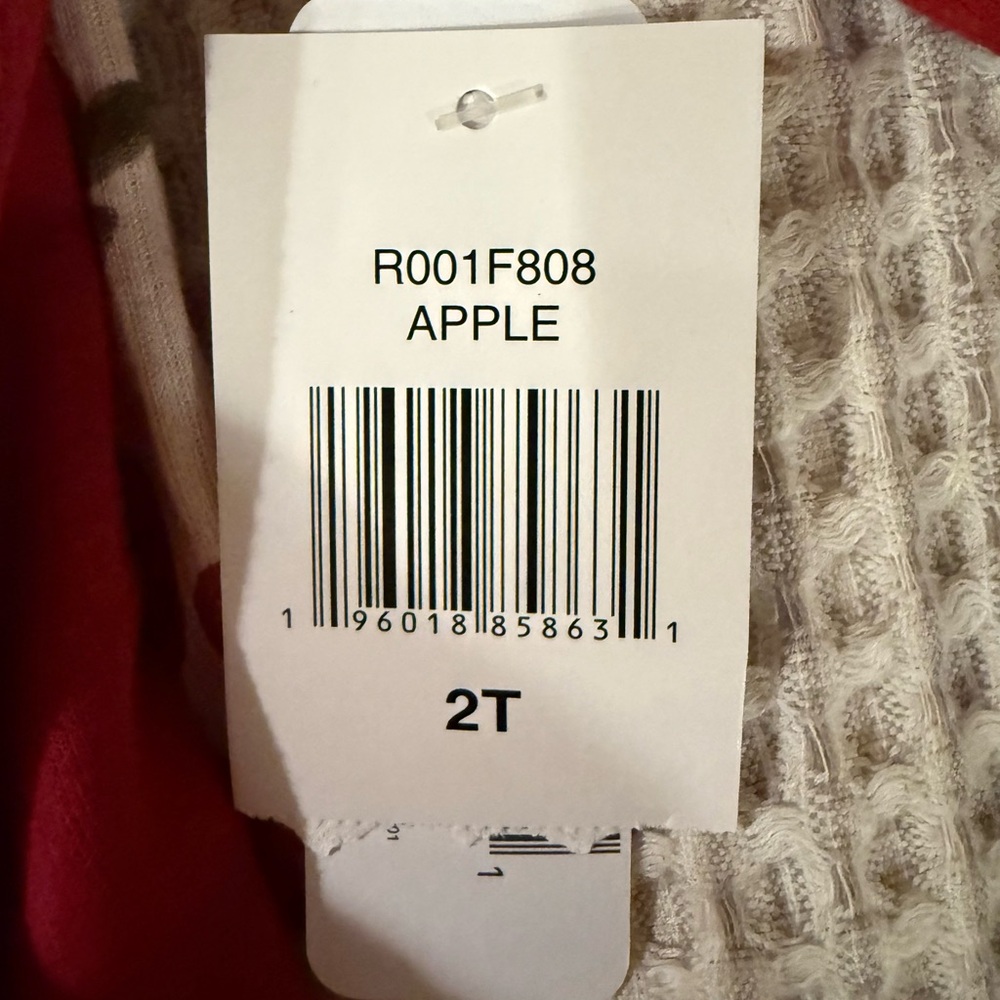 Red Apple Print Outfit - Picture 2 of 2